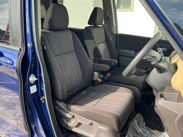 フリードハイブリッド ハイブリッド・Ｇホンダセンシング　★禁煙車★バックカメラ★両側パワースライドドア★クルーズコントロール★先行車発進通知★ホンダセンシング★（13枚目）