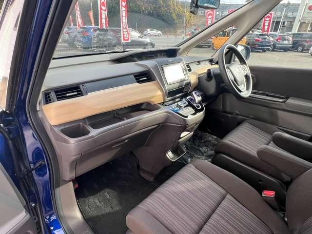 フリードハイブリッド ハイブリッド・Ｇホンダセンシング　★禁煙車★バックカメラ★両側パワースライドドア★クルーズコントロール★先行車発進通知★ホンダセンシング★（16枚目）