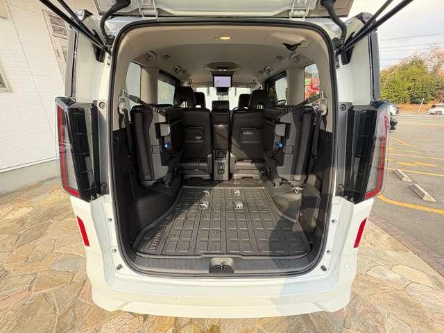 セレナ １．４ｅ－ＰＯＷＥＲハイウェイスターＶ　８名　禁煙車★フリップダウンモニター★プロパイロット★エマージェンシーブレーキ★デジタルインナーミラー★ＢＳＭ★電子パーキング★パーキングセンサー★（37枚目）