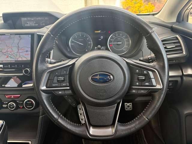 �y�n���h���z�X�e�A�����O�����ꂢ�ł��B�X�e�A�����O�\�ʂ̃X���͂������܂���B�j���E������킸�O���b�v�����������肫�܂��̂ŁA�^�]���̃X�g���X�y���Ɍq�����Ă��܂��B