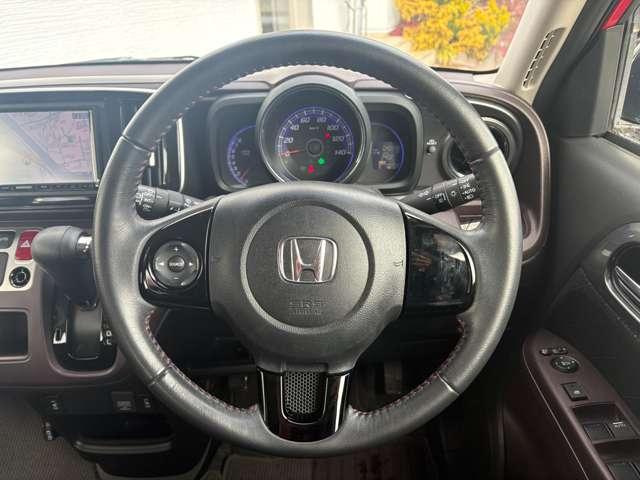 Ｎ－ＯＮＥ プレミアム　ＳＳパッケージ　禁煙車／衝突軽減／ＫＥＮＷＯＯＤ製ナビ／Ｂカメラ／フルセグ／ＥＴＣ／純正ＡＷ／スマートキー／ツートンカラー（13枚目）