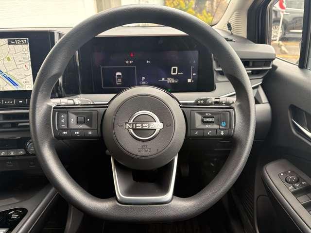 �y�n���h���z�X�e�A�����O�����ꂢ�ł��B�X�e�A�����O�\�ʂ̃X���͂������܂���B�j���E������킸�O���b�v�����������肫�܂��̂ŁA�^�]���̃X�g���X�y���Ɍq�����Ă��܂��B