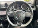 【ハンドル】男性・女性問わずグリップ感がしっくりきますので、運転中のストレス軽減に繋がっています。オーディオ操作も可能です★
