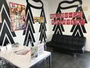 女性のお客様も大変多く、お気軽に立ち寄れるお店です!可愛らしいデザインの明るく広々とした店内には、キッズコーナーも完備!