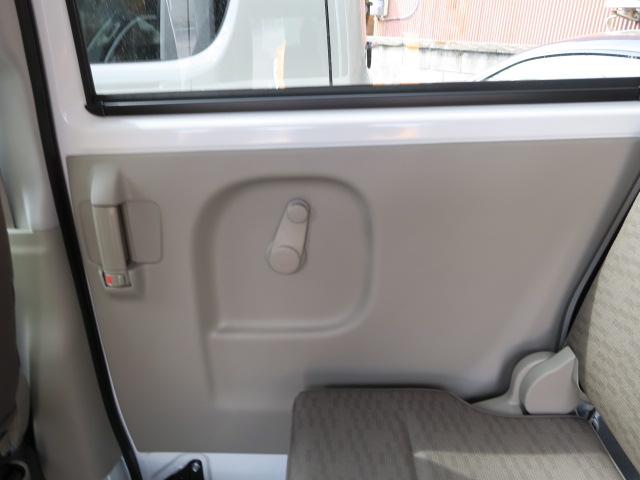 エブリイ ＰＡ　届け出済み未使用車　セレクト４ＷＤ車　デュアルカメラサポート　パーキングセンサー　トラクションコントロール　エアコン　パワーステアリング　Ｗエアバッグ（14枚目）
