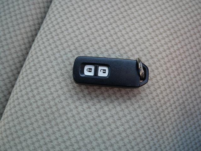 Ｎ－ＯＮＥ Ｇ・Ｌパッケージ　スマートキー　プッシュスタート　ＣＤ　オートエアコン　記録簿　トラクションコントロール　プライバシーガラス　セキュリティ（26枚目）