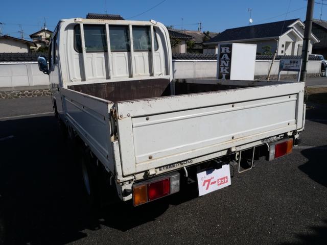 エルフトラック 　Ｗキャブ　エアコン　パワーステアリング　パワーウィンドウ　エアバッグ　ラジオ（5枚目）