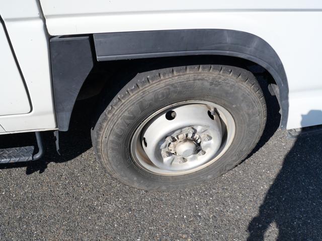 エルフトラック 　Ｗキャブ　エアコン　パワーステアリング　パワーウィンドウ　エアバッグ　ラジオ（10枚目）