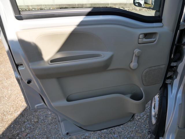 ミニキャブバン M エアコン パワーステアリング Wエアバッグ ライトレベル調節 ラジオ 記録簿(14枚目)