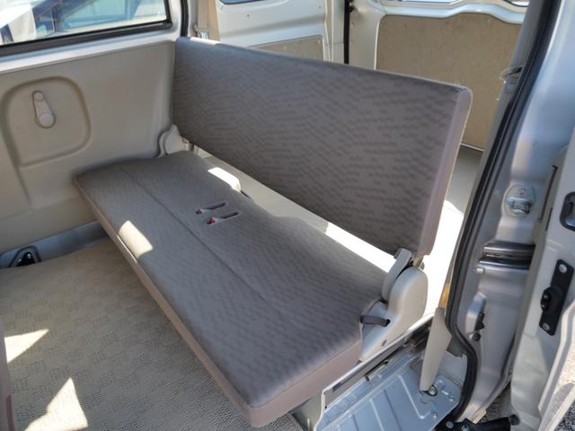 ミニキャブバン M エアコン パワーステアリング Wエアバッグ ライトレベル調節 ラジオ 記録簿(17枚目)