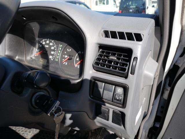 ボンゴバン ＤＸ　エアコン　パワーステアリング　パワーウィンドウ　Ｗエアバッグ　ＥＴＣ　ラジオ　ライトレベル調節（22枚目）