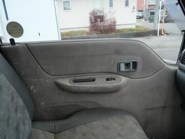 ボンゴトラック ワイドローＤＸ　エアコン　パワーステアリング　パワーウィンドウ　エアバッグ　ラジオ（15枚目）