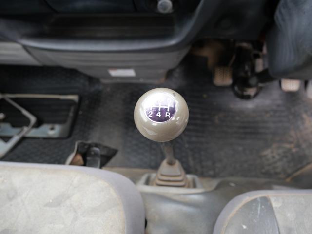 ボンゴトラック ワイドローＤＸ　エアコン　パワーステアリング　パワーウィンドウ　エアバッグ　ラジオ（23枚目）