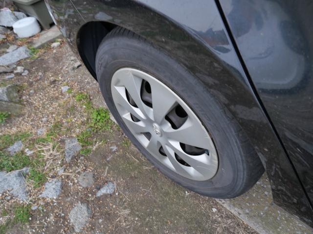 アクア Ｓ　ナビ　フルセグ　バックモニター　スマートキー　プッシュスタート　ＥＴＣ　オートエアコン　電動格納ミラー　パワーウィンドウ（11枚目）