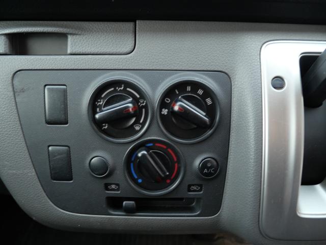 ＮＶ３５０キャラバンバン ロングＤＸターボ　３人乗り　純正ナビ　バックモニター　ＴＶ　電動格納ミラー　ＥＴＣ　エアコン　パワーステアリング　パワーウィンドウ　Ｗエアバッグ（30枚目）