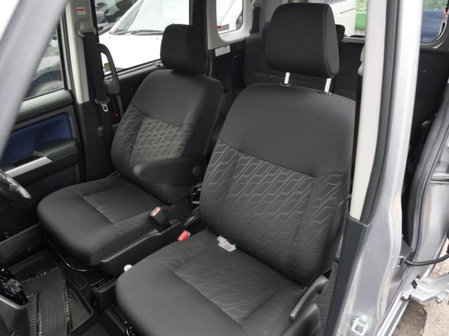 ルーミー カスタムＧ－Ｔ　両側電動スライドドア　スマートキー　プッシュスタート　ＥＴＣ　ナビ　バックモニター　フルセグ　コーナーセンサー　トラクションコントロール（16枚目）