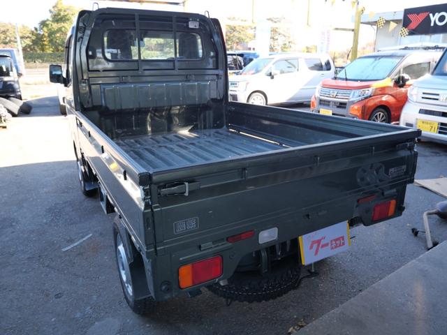 キャリイトラック 農繁スペシャル　セレクト４ＷＤ車　エアコン　パワーステアリング　パワーウィンドウ　Ｗエアバッグ　記録簿　キーレスエントリー　作業灯　三方開（5枚目）