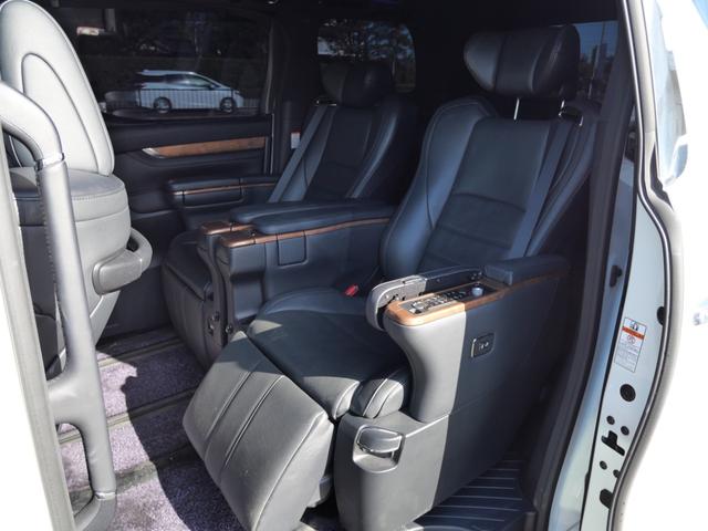 アルファード ３．５エグゼクティブラウンジ　モデリスタエアロ　ナビ　フルセグ　全方位モニター　ＥＴＣ　本革パワーシート　シートヒーター　フリップダウンモニター　スマートキー　プッシュスタート（17枚目）