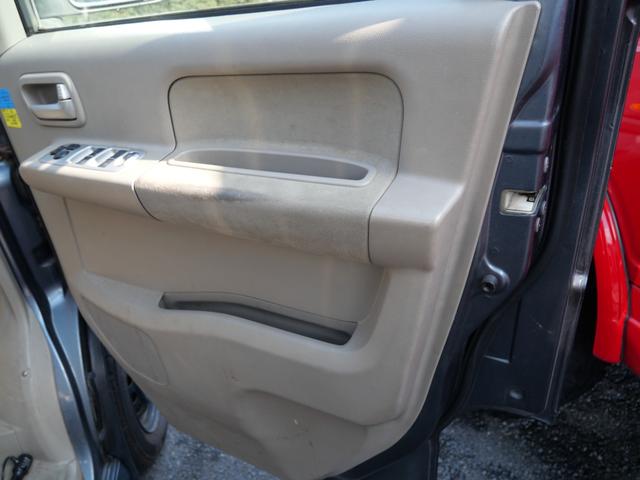 エブリイワゴン PZターボ キーレスエントリー 左側電動スライドドア ナビ フルセグ 電動格納ミラー オートエアコン プライバシーガラス セキュリティ(14枚目)