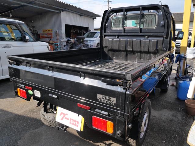 キャリイトラック ＫＣスペシャル　セレクト４ＷＤ車　エアコン　パワーステアリング　パワーウインドウ　Ｗエアバッグ　キーレスエントリー　ＥＴＣ　ラジオ　レザー調シートカバー　三方開（5枚目）