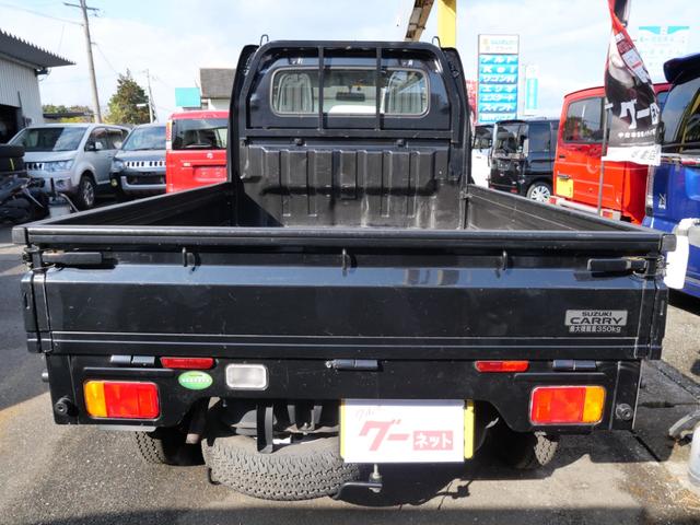 キャリイトラック ＫＣスペシャル　セレクト４ＷＤ車　エアコン　パワーステアリング　パワーウインドウ　Ｗエアバッグ　キーレスエントリー　ＥＴＣ　ラジオ　レザー調シートカバー　三方開（6枚目）