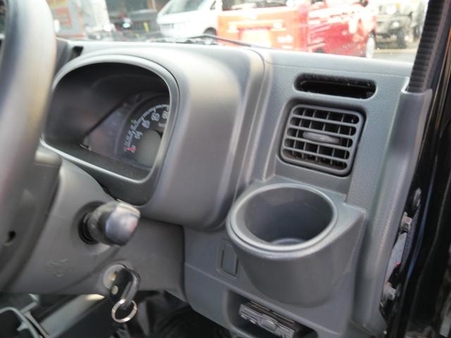 キャリイトラック ＫＣスペシャル　セレクト４ＷＤ車　エアコン　パワーステアリング　パワーウインドウ　Ｗエアバッグ　キーレスエントリー　ＥＴＣ　ラジオ　レザー調シートカバー　三方開（19枚目）
