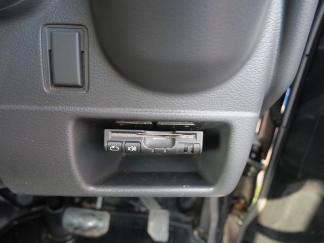 キャリイトラック ＫＣスペシャル　セレクト４ＷＤ車　エアコン　パワーステアリング　パワーウインドウ　Ｗエアバッグ　キーレスエントリー　ＥＴＣ　ラジオ　レザー調シートカバー　三方開（20枚目）