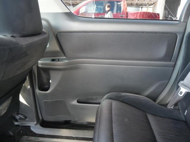 ヴェルファイア ２．４Ｚ　ナビ　バックモニター　フルセグ　両側電動スライドドア　スマートキー　プッシュスタート　フリップダウンモニター　ＥＴＣ　パワーウィンドウ（14枚目）