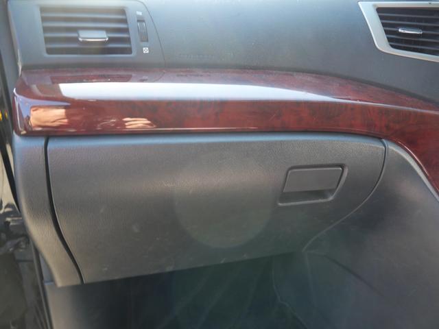 ヴェルファイア ２．４Ｚ　ナビ　バックモニター　フルセグ　両側電動スライドドア　スマートキー　プッシュスタート　フリップダウンモニター　ＥＴＣ　パワーウィンドウ（18枚目）