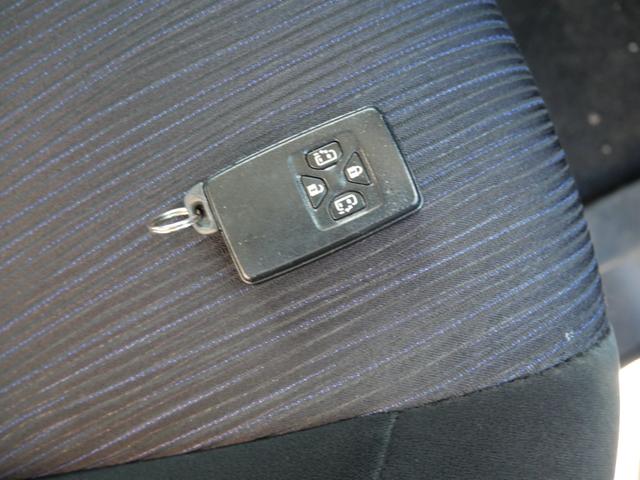 ヴェルファイア ２．４Ｚ　ナビ　バックモニター　フルセグ　両側電動スライドドア　スマートキー　プッシュスタート　フリップダウンモニター　ＥＴＣ　パワーウィンドウ（33枚目）