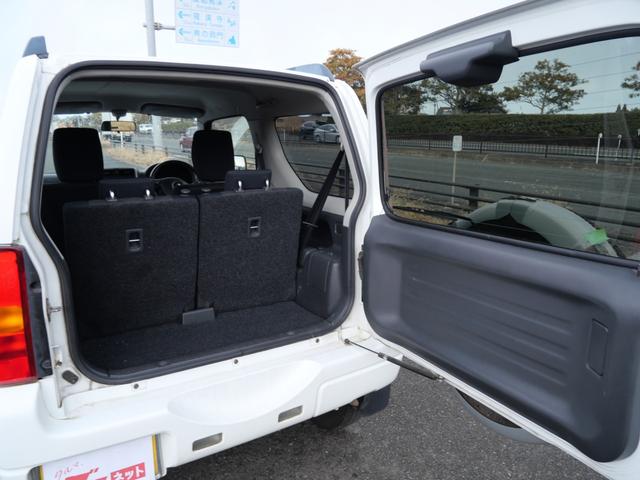 ジムニー ＸＣ　ＣＤ　キーレスエントリー　電動格納ミラー　ライトレベル調節　記録簿　純正１６インチアルミホイール　背面タイヤ　パワーウィンドウ（21枚目）