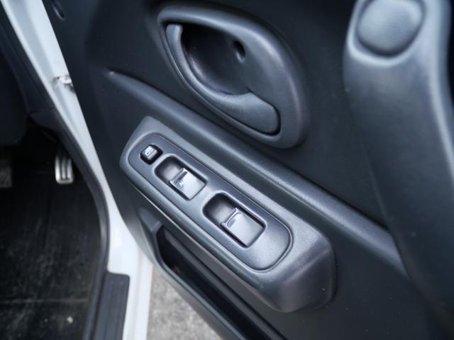 ジムニー ＸＣ　ＣＤ　キーレスエントリー　電動格納ミラー　ライトレベル調節　記録簿　純正１６インチアルミホイール　背面タイヤ　パワーウィンドウ（23枚目）