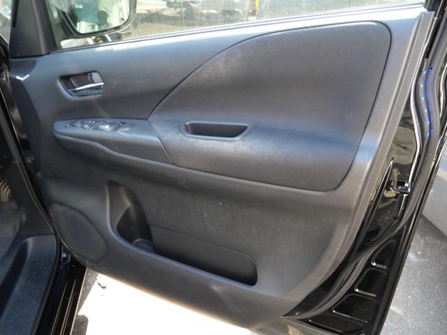 セレナ ハイウェイスター　Ｖセレクション　プロパイロット　ナビ　アラウンドビューモニター　両側電動スライドドア　オートエアコン　ＥＴＣ　ドライブレコーダー　レザー調シートカバー　デジタルインナーミラー　フリップダウンモニター（12枚目）