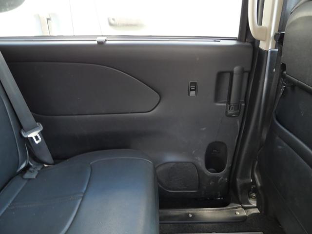 セレナ ハイウェイスター　Ｖセレクション　プロパイロット　ナビ　アラウンドビューモニター　両側電動スライドドア　オートエアコン　ＥＴＣ　ドライブレコーダー　レザー調シートカバー　デジタルインナーミラー　フリップダウンモニター（13枚目）