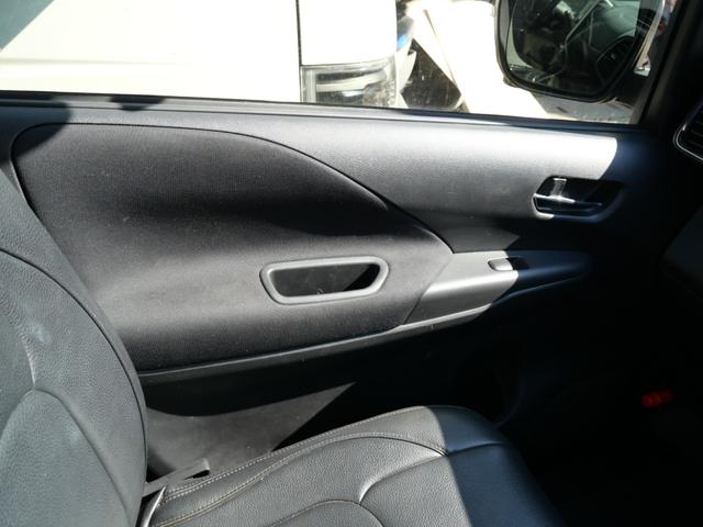 セレナ ハイウェイスター　Ｖセレクション　プロパイロット　ナビ　アラウンドビューモニター　両側電動スライドドア　オートエアコン　ＥＴＣ　ドライブレコーダー　レザー調シートカバー　デジタルインナーミラー　フリップダウンモニター（14枚目）