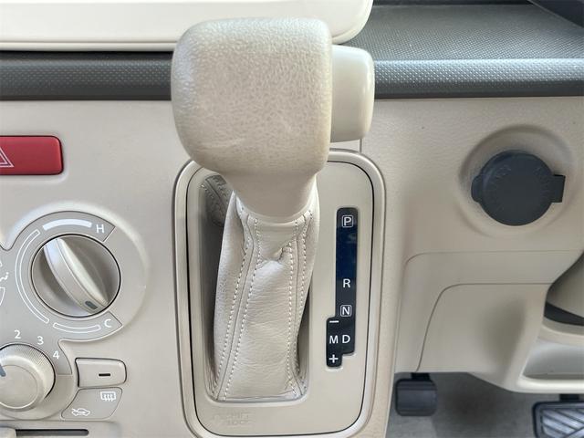 アルトラパン Ｇ　走行５３９９７ｋｍ　インパネ５ＡＧＳ車　レーダーブレーキサポート　横滑り防止装置　スマートキー　プッシュスターター　ＣＤデッキ　ベンチシート（10枚目）
