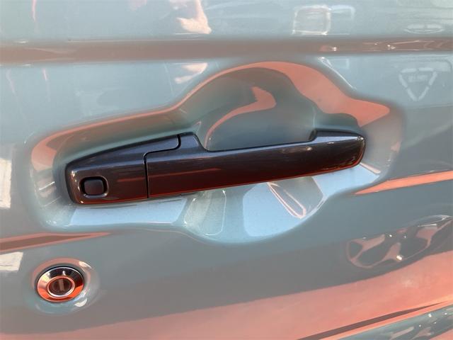 スペーシアギア ハイブリッドＸＺ　両側電動スライドドア　純正ナビ地デジＴＶ　全方位カメラ　スマートキー　プッシュスターター　オートライト　ＬＥＤヘッドライト　衝突軽減ブレーキ　レーンアシスト　オートマチックハイビーム　アイドリングＳ（14枚目）