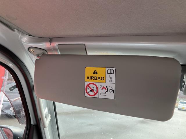 キャリイトラック ＫＣエアコン・パワステ　パートタイム４ＷＤ　デュアルカメラブレーキサポート　レーンアシスト　横滑り防止装置　アイドリングストップ　クリアランスソナー　５速ミッション　パワーウィンドウ付　キーレスエントリー（15枚目）