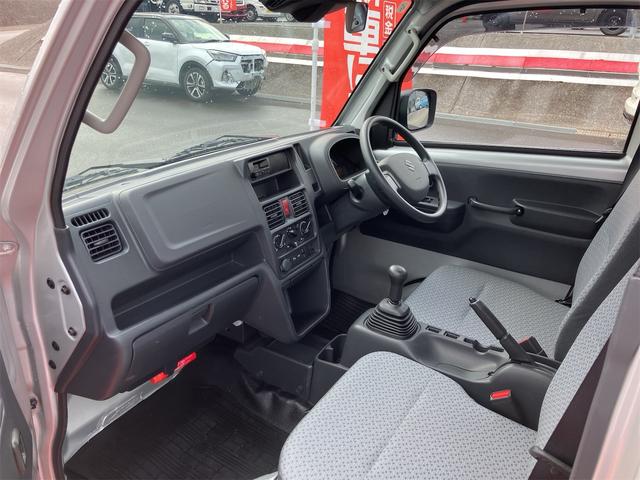 キャリイトラック ＫＣエアコン・パワステ　パートタイム４ＷＤ　デュアルカメラブレーキサポート　レーンアシスト　横滑り防止装置　アイドリングストップ　クリアランスソナー　５速ミッション　パワーウィンドウ付　キーレスエントリー（19枚目）