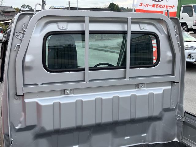 キャリイトラック ＫＣエアコン・パワステ　パートタイム４ＷＤ　デュアルカメラブレーキサポート　レーンアシスト　横滑り防止装置　アイドリングストップ　クリアランスソナー　５速ミッション　パワーウィンドウ付　キーレスエントリー（31枚目）