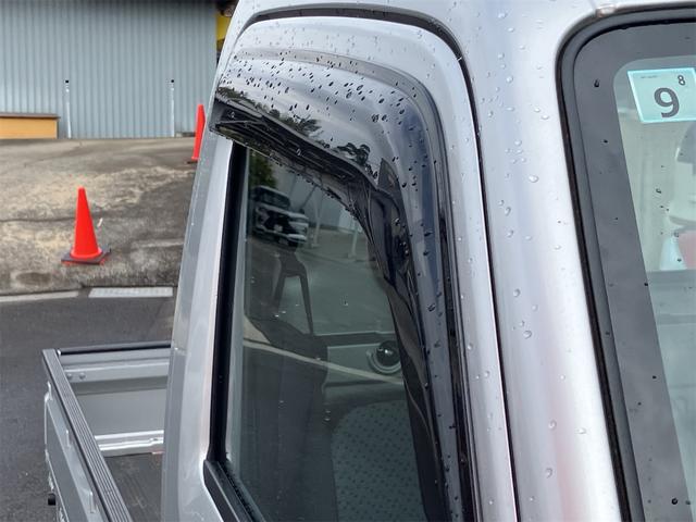 キャリイトラック ＫＣエアコン・パワステ　パートタイム４ＷＤ　デュアルカメラブレーキサポート　レーンアシスト　横滑り防止装置　アイドリングストップ　クリアランスソナー　５速ミッション　パワーウィンドウ付　キーレスエントリー（34枚目）