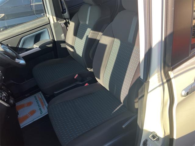 ルーミー カスタムＧ　９インチディスプレイオーディオ　地デジＴＶ　バックカメラ　Ｂｌｕｅｔｏｏｔｈ　両側電動スライドドア　オートライト　ＬＥＤヘッドライト　衝突軽減ブレーキ　クリアランスソナー　アイドリングストップ（32枚目）