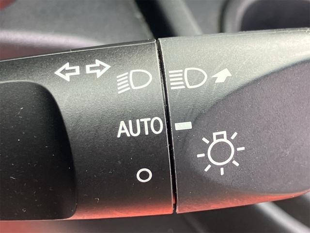 ハイゼットカーゴ ２シーターＳＡ３　ハイルーフ　ＬＥＤヘッドライト　オートライト　集中ドアロック　衝突軽減ブレーキ　オートマチックハイビーム　横滑り防止装置　アイドリングストップ　両側スライドドア（7枚目）