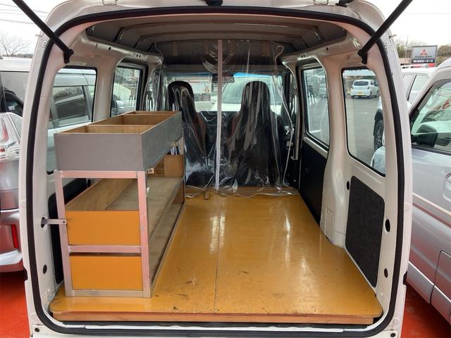 ハイゼットカーゴ ２シーターＳＡ３　ハイルーフ　ＬＥＤヘッドライト　オートライト　集中ドアロック　衝突軽減ブレーキ　オートマチックハイビーム　横滑り防止装置　アイドリングストップ　両側スライドドア（15枚目）