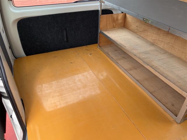 ハイゼットカーゴ ２シーターＳＡ３　ハイルーフ　ＬＥＤヘッドライト　オートライト　集中ドアロック　衝突軽減ブレーキ　オートマチックハイビーム　横滑り防止装置　アイドリングストップ　両側スライドドア（19枚目）