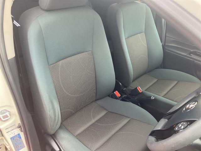 アクア Ｓスタイルブラック　ナビ地デジＴＶ　バックカメラ　Ｂｌｕｅｔｏｏｔｈ　スマートキー　ＥＴＣ　プッシュスターター　車検令和１０年３月　衝突軽減ブレーキ　オートマチックハイビーム　レーンアシスト（21枚目）