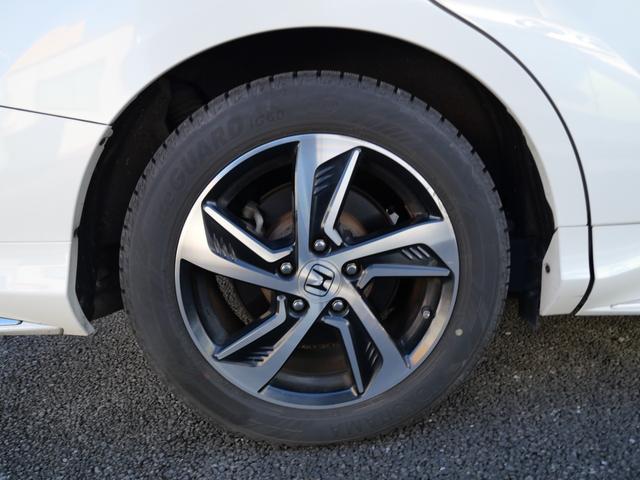 オデッセイ アブソルート・Ｘホンダセンシング　純正ナビ　バックモニター　ＴＶ　両側電動スライドドア　スマートキー　プッシュスタート　ＥＴＣ　オートエアコン　パワーステアリング（9枚目）