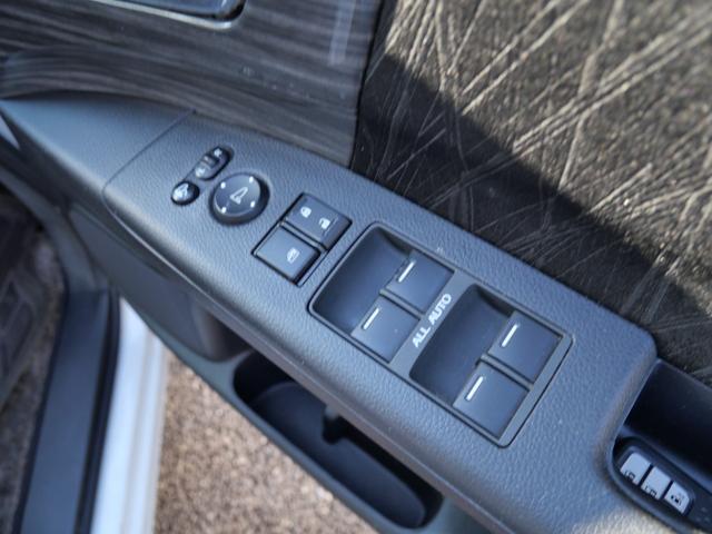 オデッセイ アブソルート・Ｘホンダセンシング　純正ナビ　バックモニター　ＴＶ　両側電動スライドドア　スマートキー　プッシュスタート　ＥＴＣ　オートエアコン　パワーステアリング（24枚目）