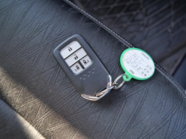 オデッセイ アブソルート・Ｘホンダセンシング　純正ナビ　バックモニター　ＴＶ　両側電動スライドドア　スマートキー　プッシュスタート　ＥＴＣ　オートエアコン　パワーステアリング（34枚目）