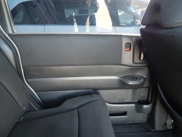 ステップワゴンスパーダ S 両側電動スライドドア ナビ バックモニター フルセグ ETC スマートキー 純正16インチアルミホイール 電動格納ミラー フリップダウンモニター(13枚目)